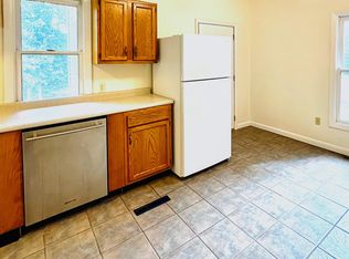 4 Arlington St #1, Essex Junction, VT 05452