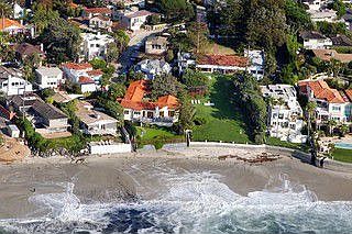 Prime BEACHFRONT location - 1 of only about 35 in La Jolla