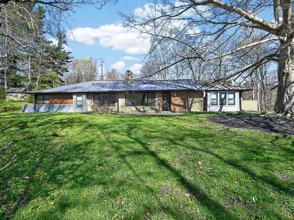 439 Hidden Valley Ln, Cincinnati, OH 45215