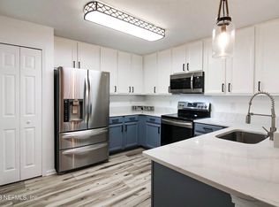 7064 Deer Lodge Cir UNIT 112, Jacksonville, FL 32256