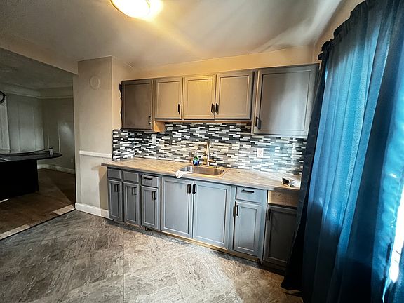 5th image of 15316 Prest St #2