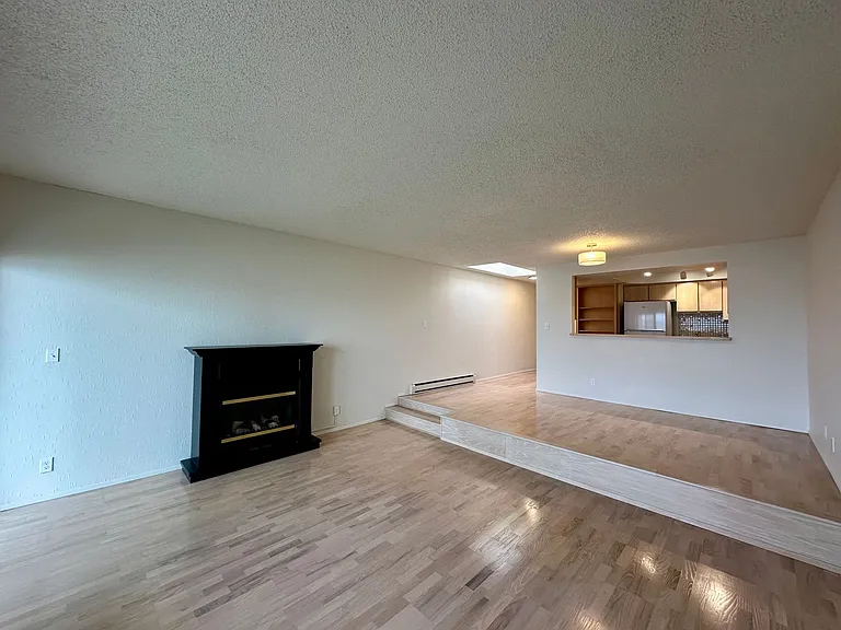 600 S State St #407 — Photo 22