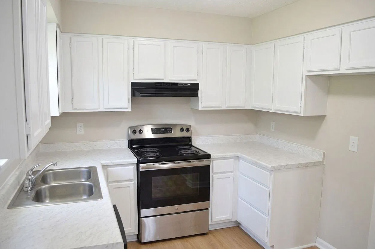 Updated 2BR/2BA Unit in Downtown Powder Springs — Photo 1