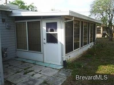 4th image of 4845 Key Madeira Dr