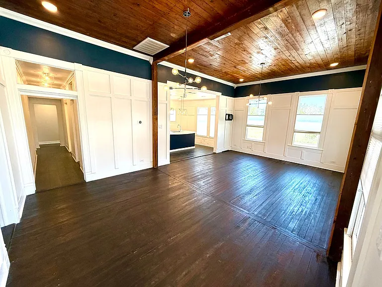 804 Dawson St — Photo 5