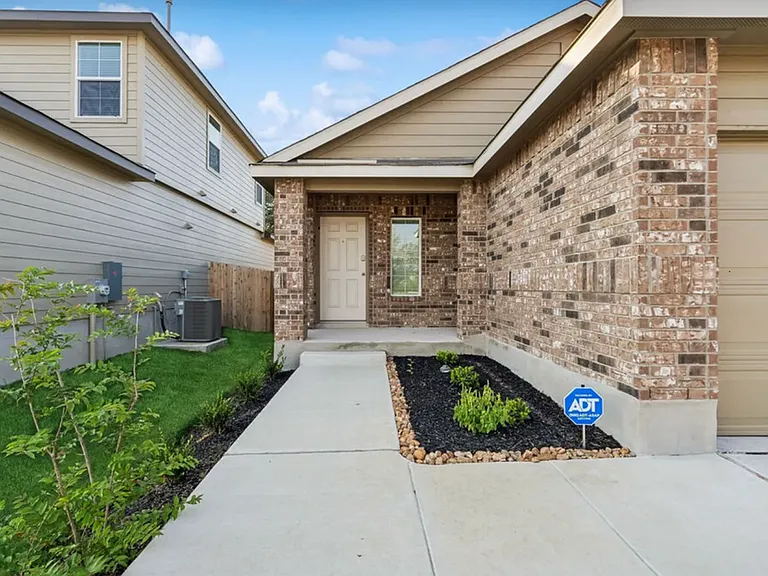 The Arbor at Riverstone Rental Homes — Photo 13