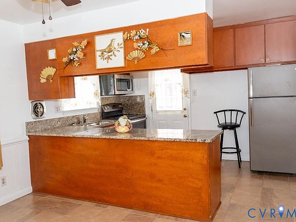 4th image of 317 Erich Rd