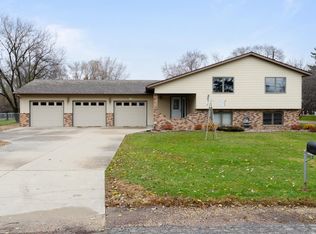 405 18th St SW, Rochester, MN 55902