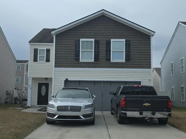 236 Bender St, Hinesville, GA 31313