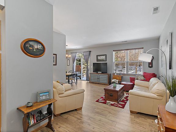 3rd image of 2920 Langston Cir #2920