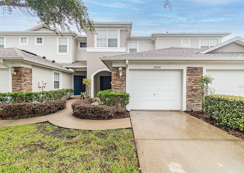 1st image of 19252 Stone Hedge Dr