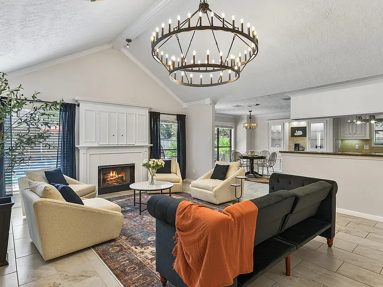 Live Oak Ln — Photo 5