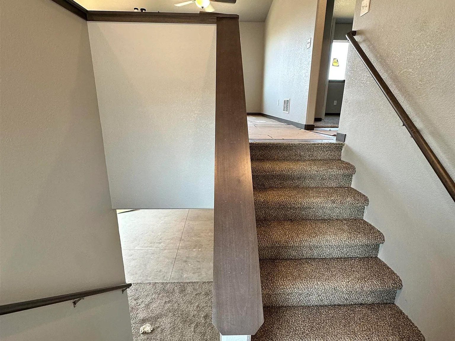 2 bed, 1692 sqft, $2,200 — Photo 2
