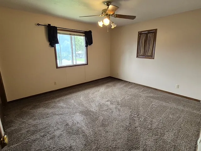1444 N B St #7 — Photo 9