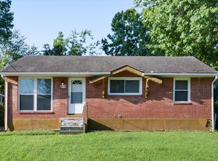 5110 Red Fern Rd, Louisville, KY 40218