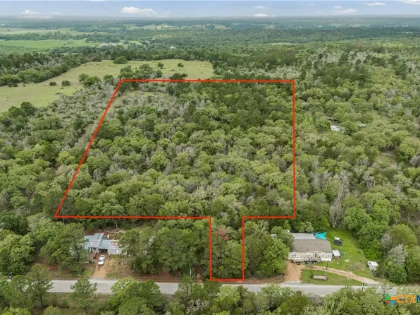 Commanche Dr, Smithville, TX 78957
