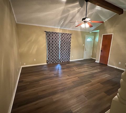5th image of 410 Lakeview Dr