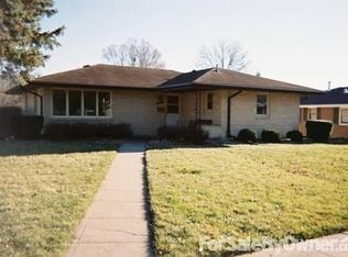 7700 Wilden Dr, Urbandale, IA 50322