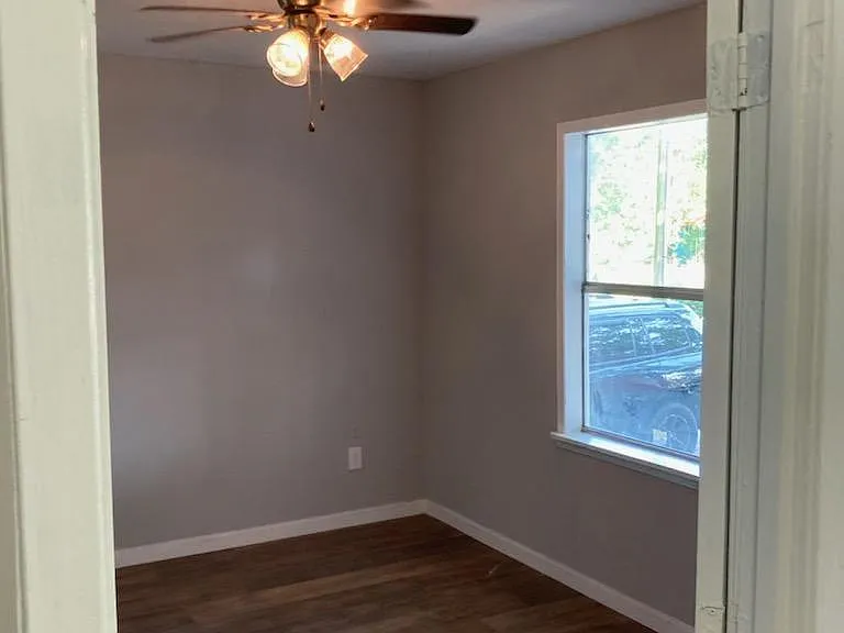 4819 Hubert St — Photo 13