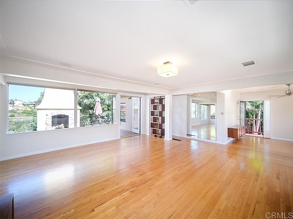 5th image of 4770 Panorama Dr