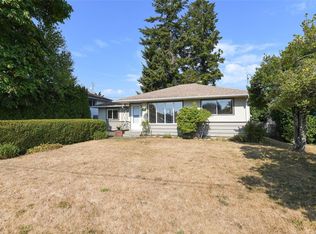 577 17th St, Courtenay, BC V9N 1Y9