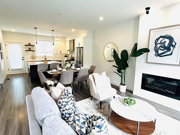 4th image of 16467 23a Ave #16