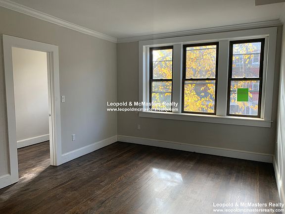 3rd image of 94 Longwood Ave APT 1