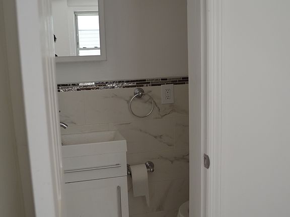 4th image of 8780 256th St