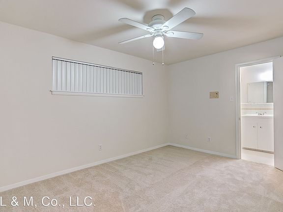 4th image of 3703 Roseland St #9768381