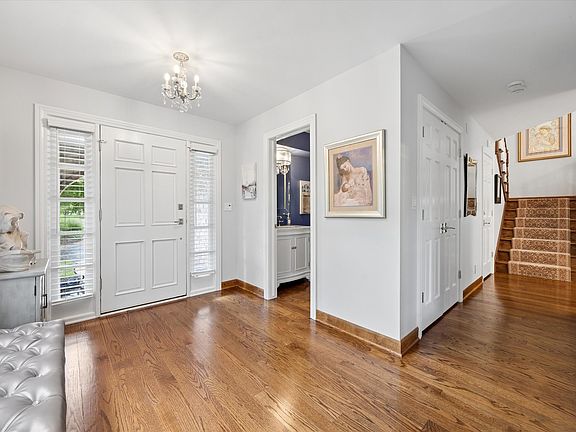 4th image of 14 Tartan Ridge Rd