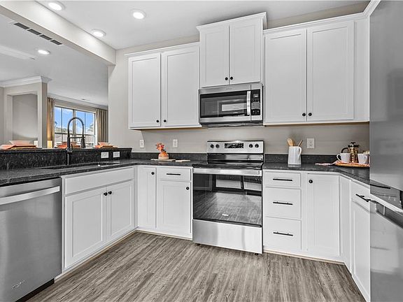5th image of 1408 Watermark Way