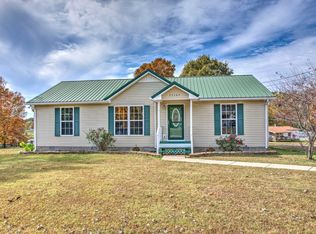 11165 Challenge Dr, Bon Aqua, TN 37025