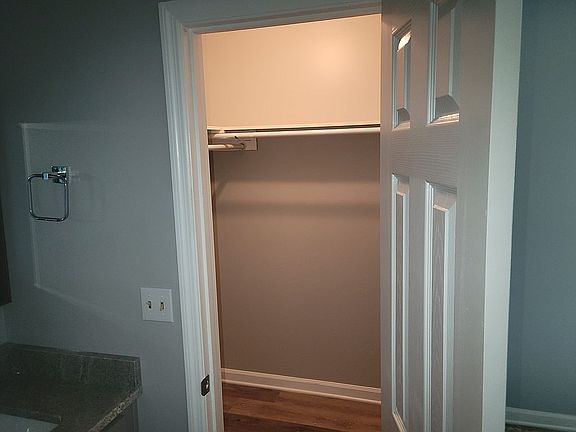 Walk in Closet