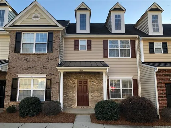 8606 Twined Creek Ln, Charlotte, NC 28227