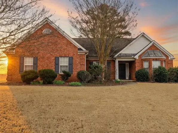 3385 Stoneleigh Run Dr, Buford, GA 30519