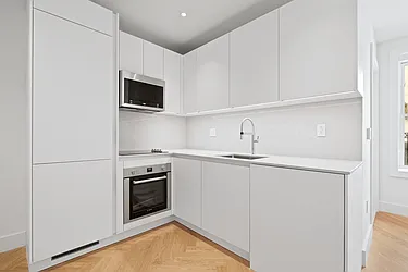 1274 Fifth Avenue, #502A