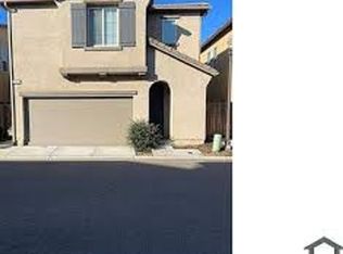 2562 Legacy Dr, Clovis, CA 93612