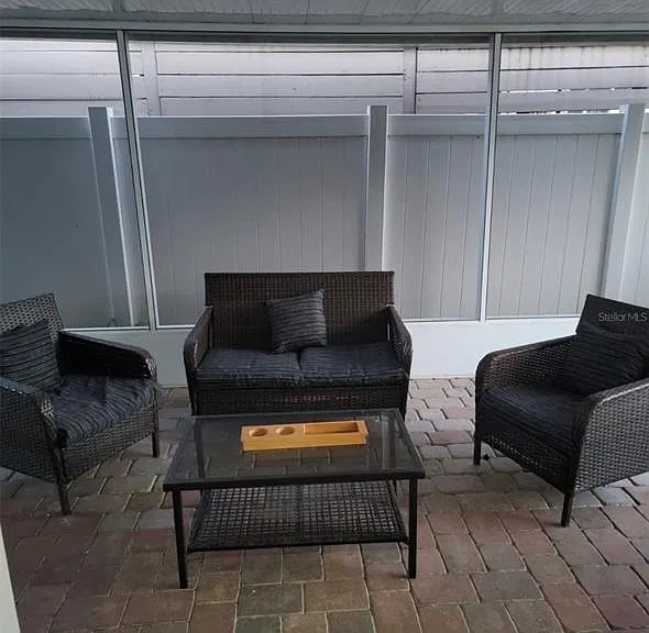 2302 Rochelle Ave #1 — Photo 2