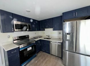 945 52nd St NE #12, Washington, DC 20019