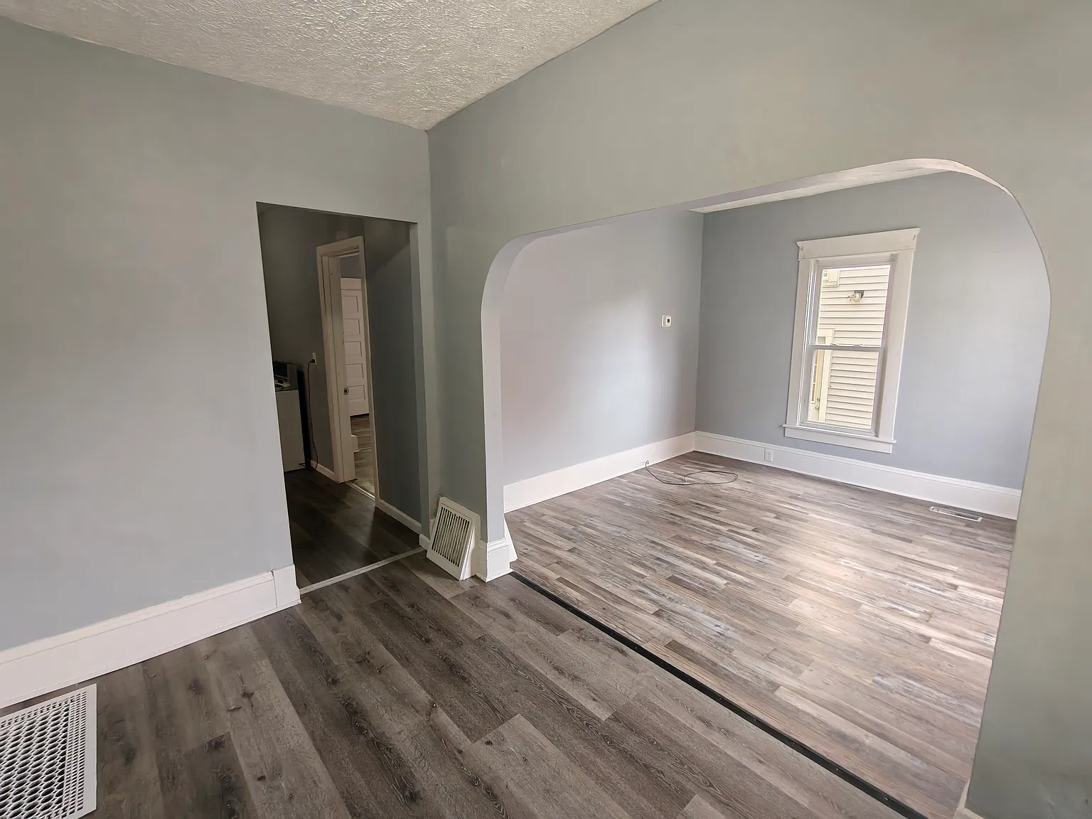 2 bed, 815 sqft, $850 — Photo 2