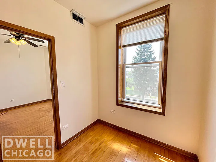 1620 W 38th St #2F — Photo 10