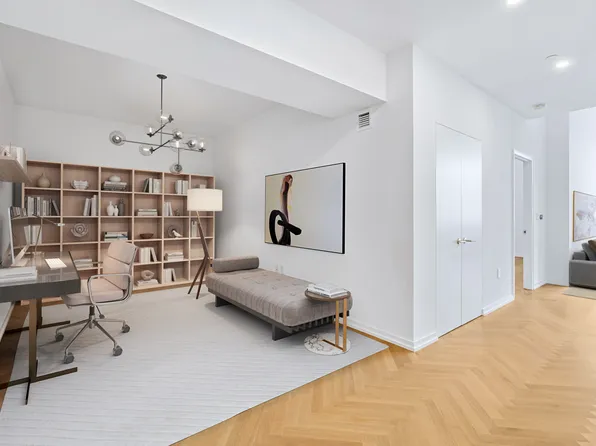 184 Kent Avenue image 5 of 6