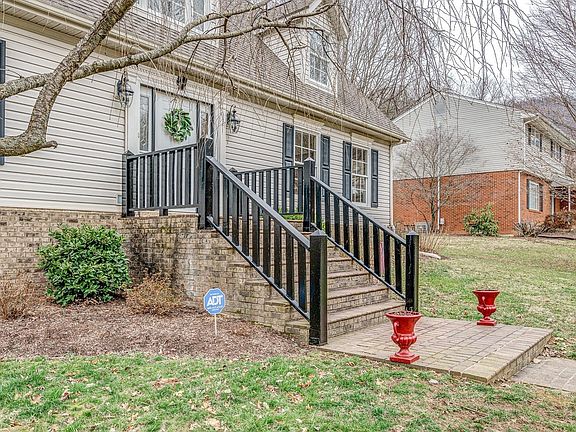 5th image of 4134 Falling Creek Dr