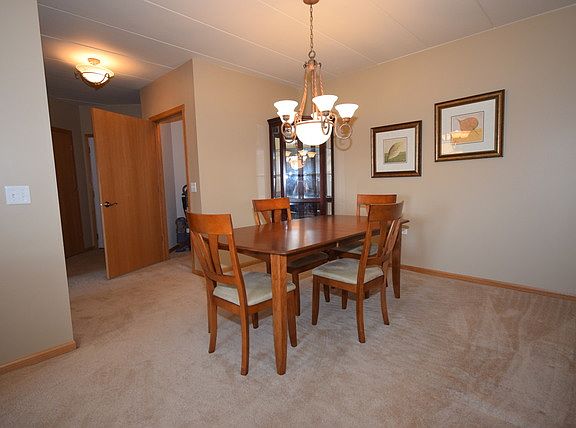 5th image of 5520 W 115th St #302
