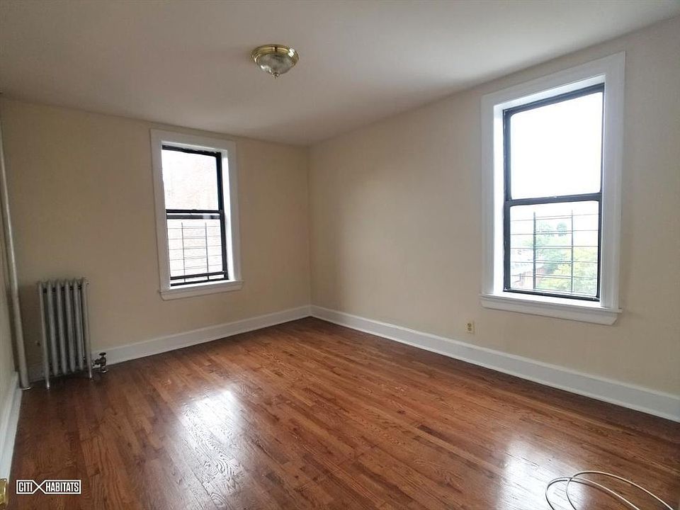 2nd image of 1530 Plimpton Ave APT 3D