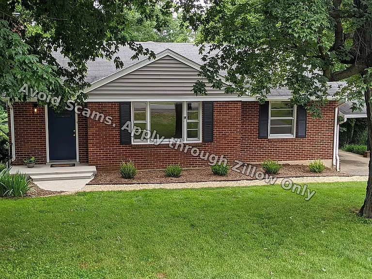 3533 Richards Blvd — Photo 2