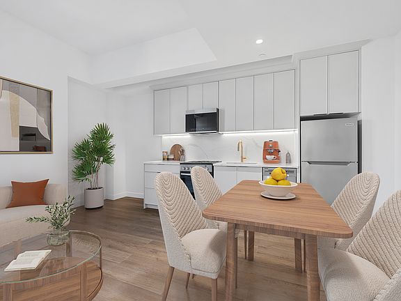 3rd image of 788 Willoughby Ave #437