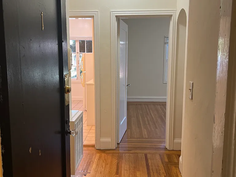 439 49th Street — Photo 14