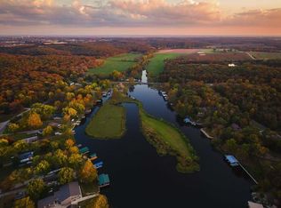 1702 & 1704 Lakeshore Dr, Cuba, MO 65453