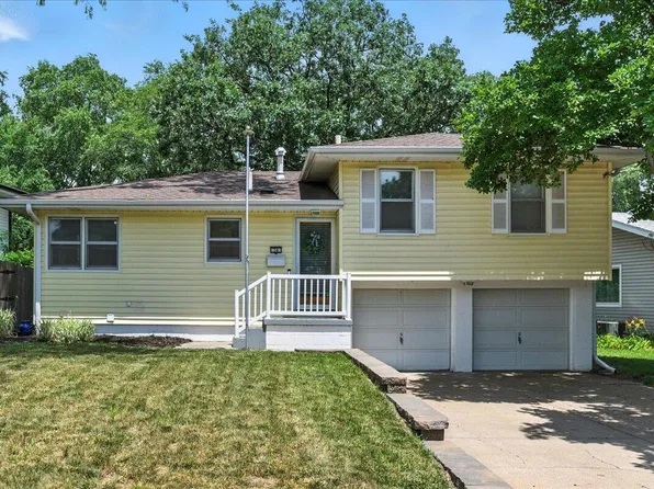 34 Crestwood Dr, Council Bluffs, IA 51503